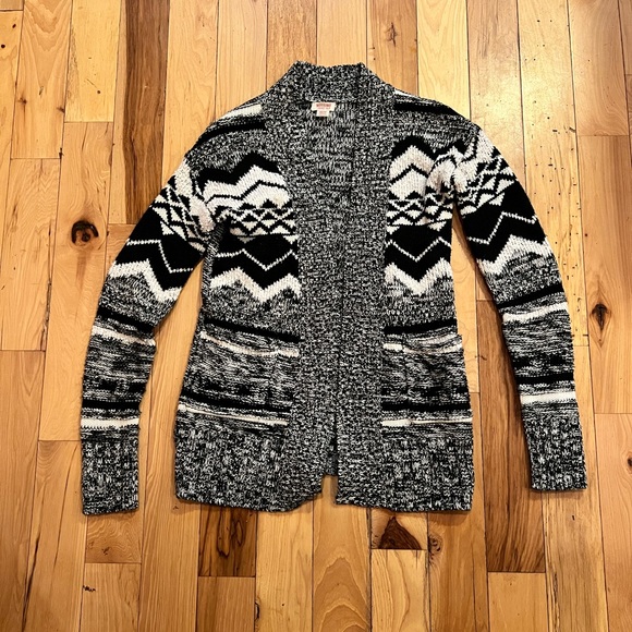 Patterned Cardigan - Picture 1 of 3